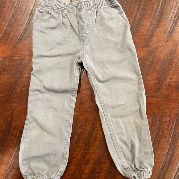 Lot of 4T pants for boys gently used - Picture 8 of 9